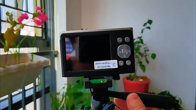 Amazon | YonaEssys デジタルカメラ 5000万画素 4K録画 64GB SD